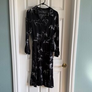 BloomChic Black and White Horse Print Long Sleeve Dress